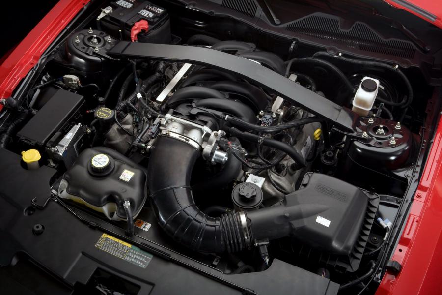  Ford Mustang GT 2010 года  (фото 135 из 213)